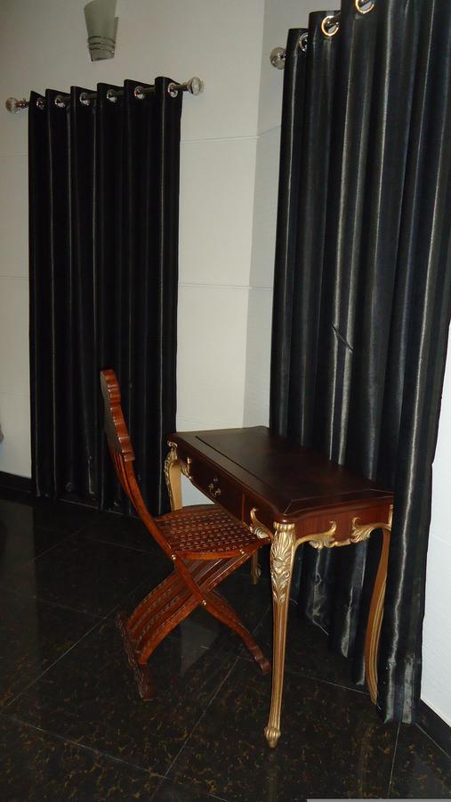 Midway Hotel & Restaurant Sadiqabad Zewnętrze zdjęcie