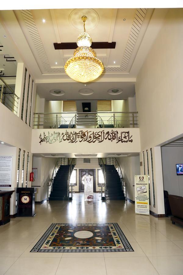 Midway Hotel & Restaurant Sadiqabad Zewnętrze zdjęcie